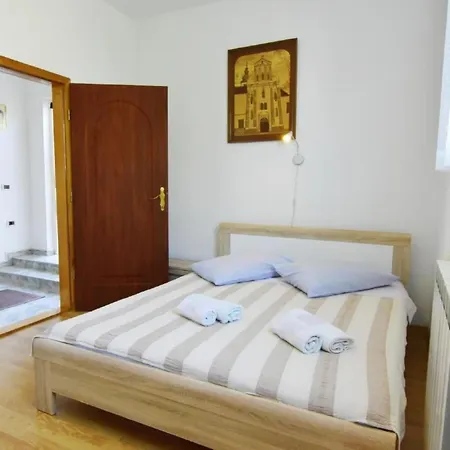 Klimatisierte In Valica Mit Grossem Garten By Interhome