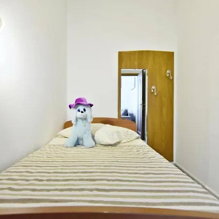 Klimatisierte In Valica Mit Grossem Garte By Interhome * Umag