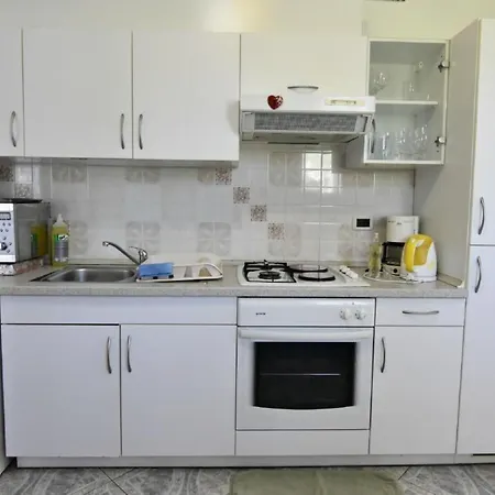 Klimatisierte In Valica Mit Grossem Garte By Interhome 公寓 *